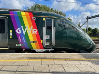 08 Jun 2022 800008 at Cardiff Central